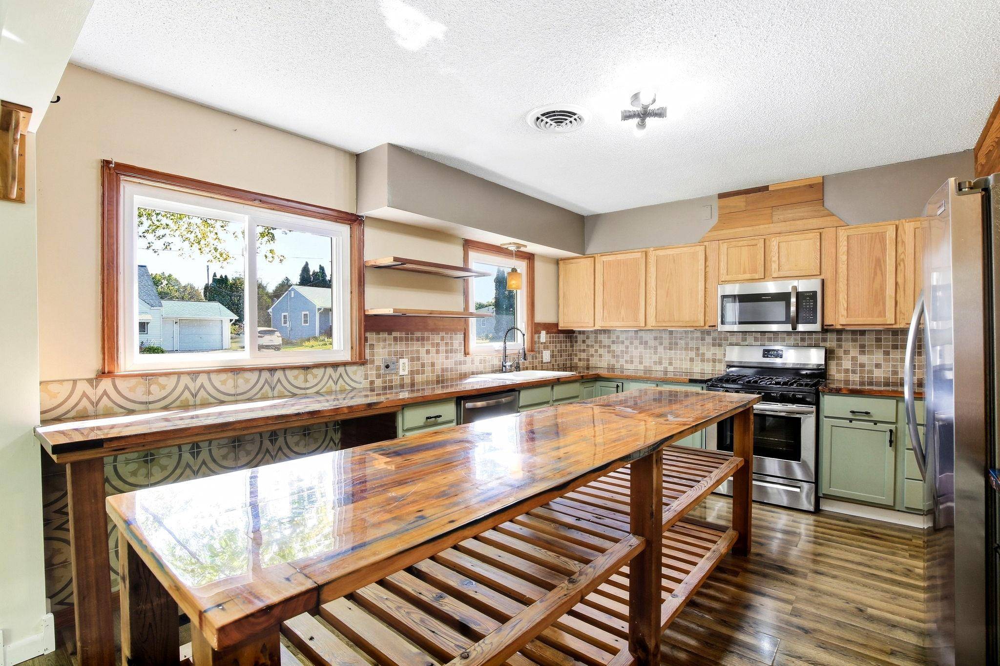 228 5th AVE NE, Faribault, MN 55021
