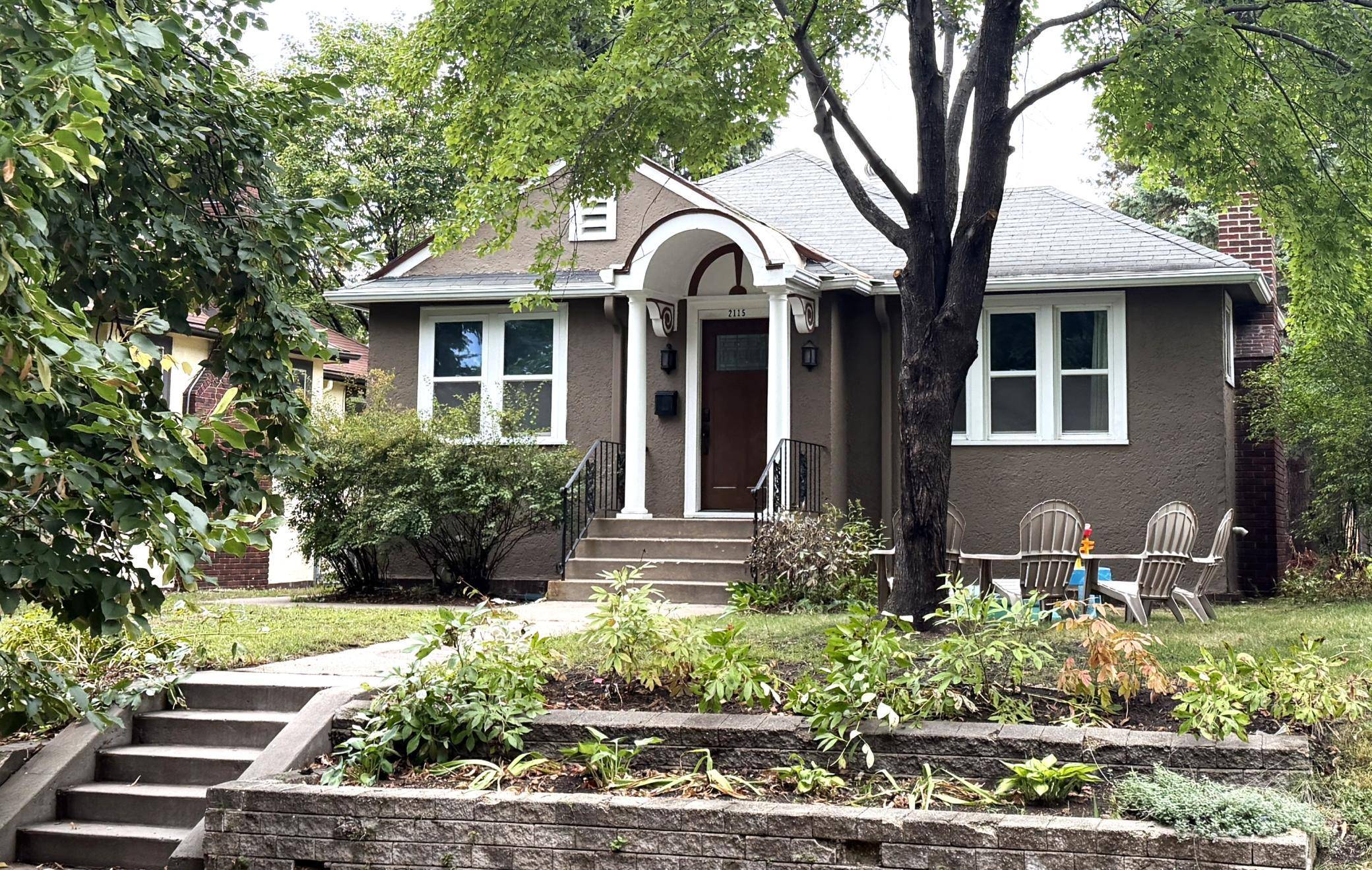 2115 Palace AVE, Saint Paul, MN 55105