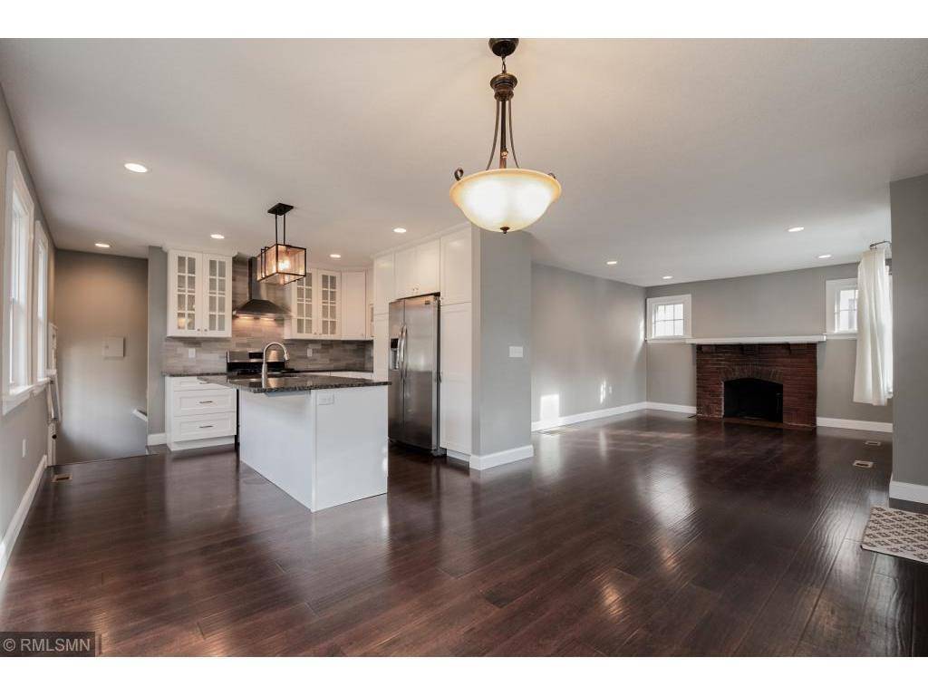 2115 Palace AVE, Saint Paul, MN 55105