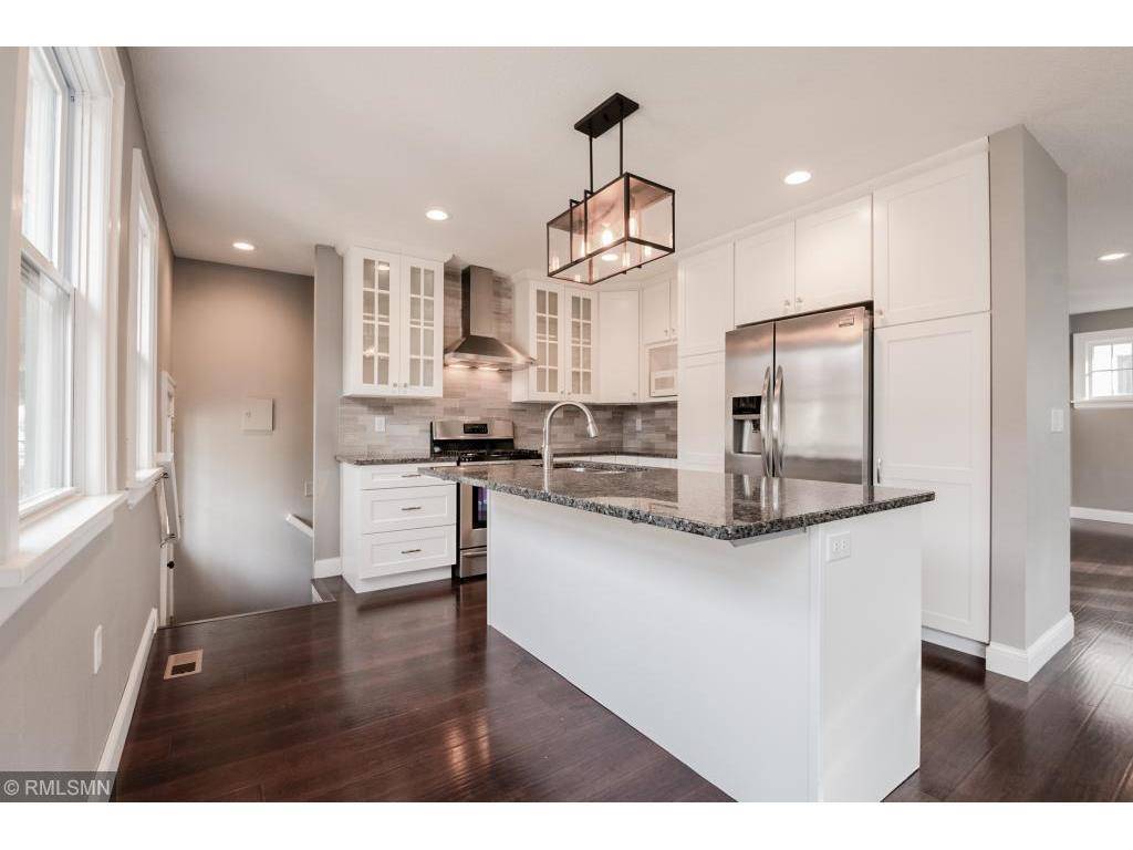 2115 Palace AVE, Saint Paul, MN 55105