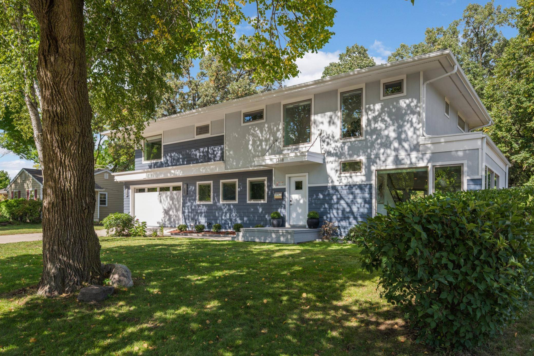 5148 Danens DR, Edina, MN 55439