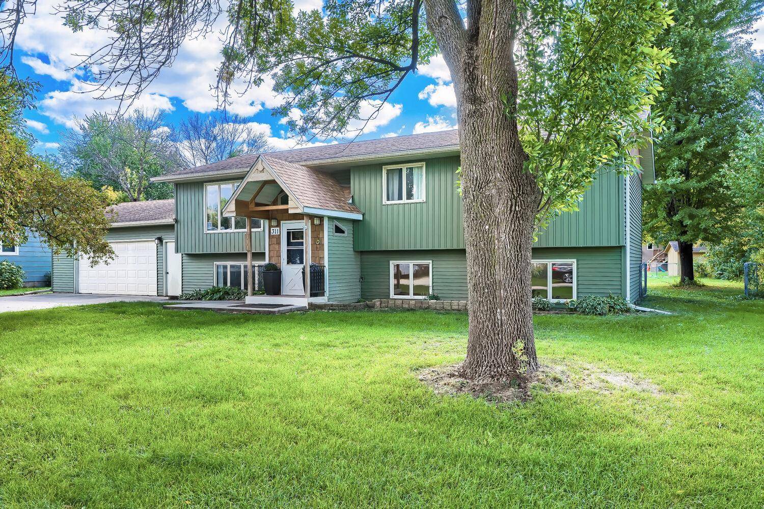 311 Dakota ST W, Vermillion, MN 55085