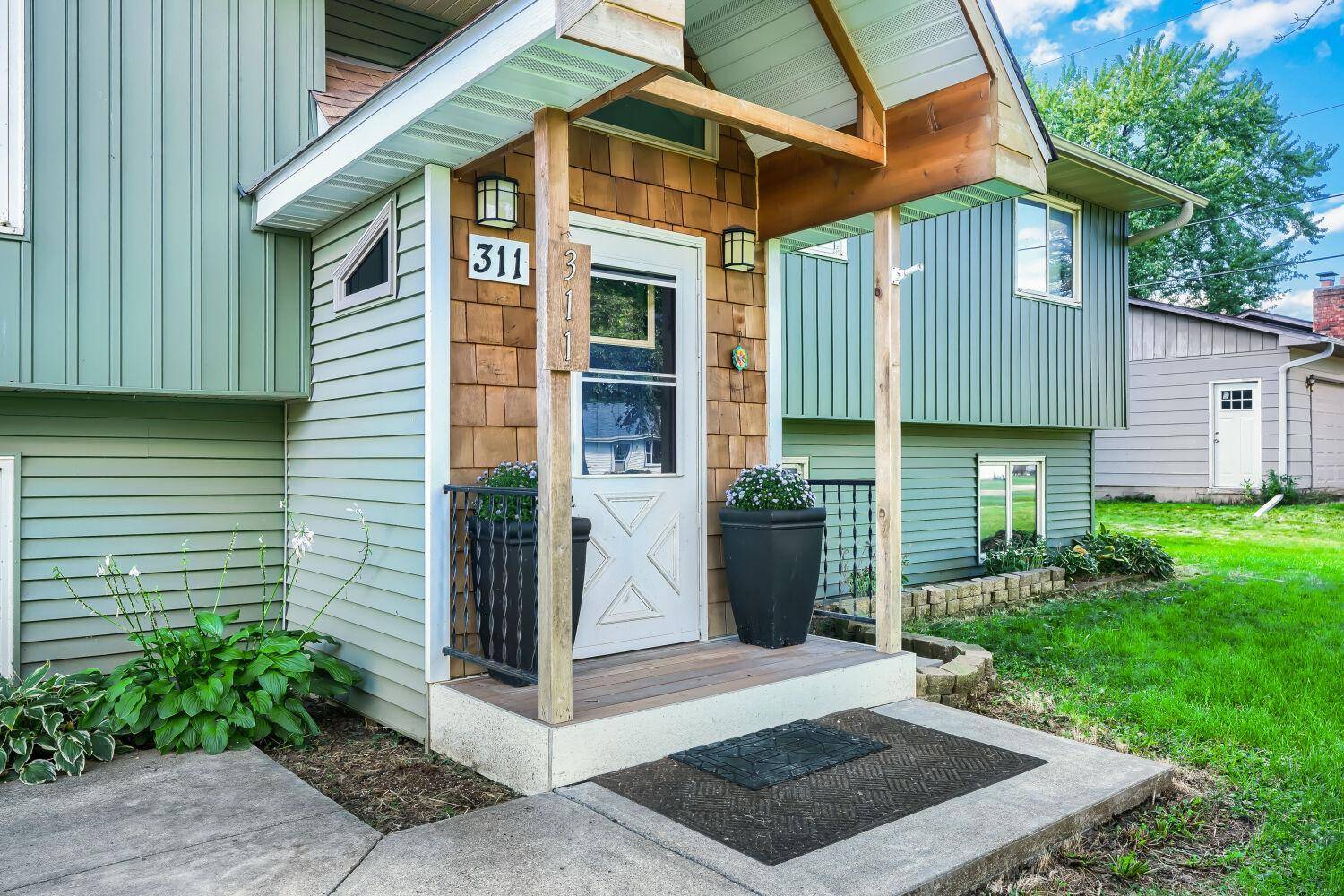 311 Dakota ST W, Vermillion, MN 55085