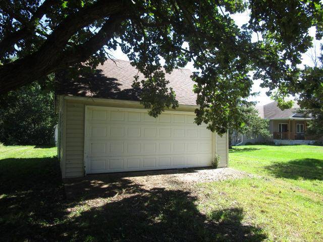 216 Main ST E, Geneva, MN 56035