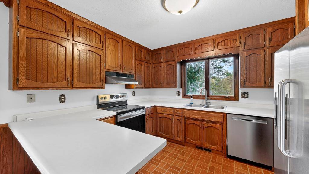51159 200th AVE, Pine Island, MN 55963