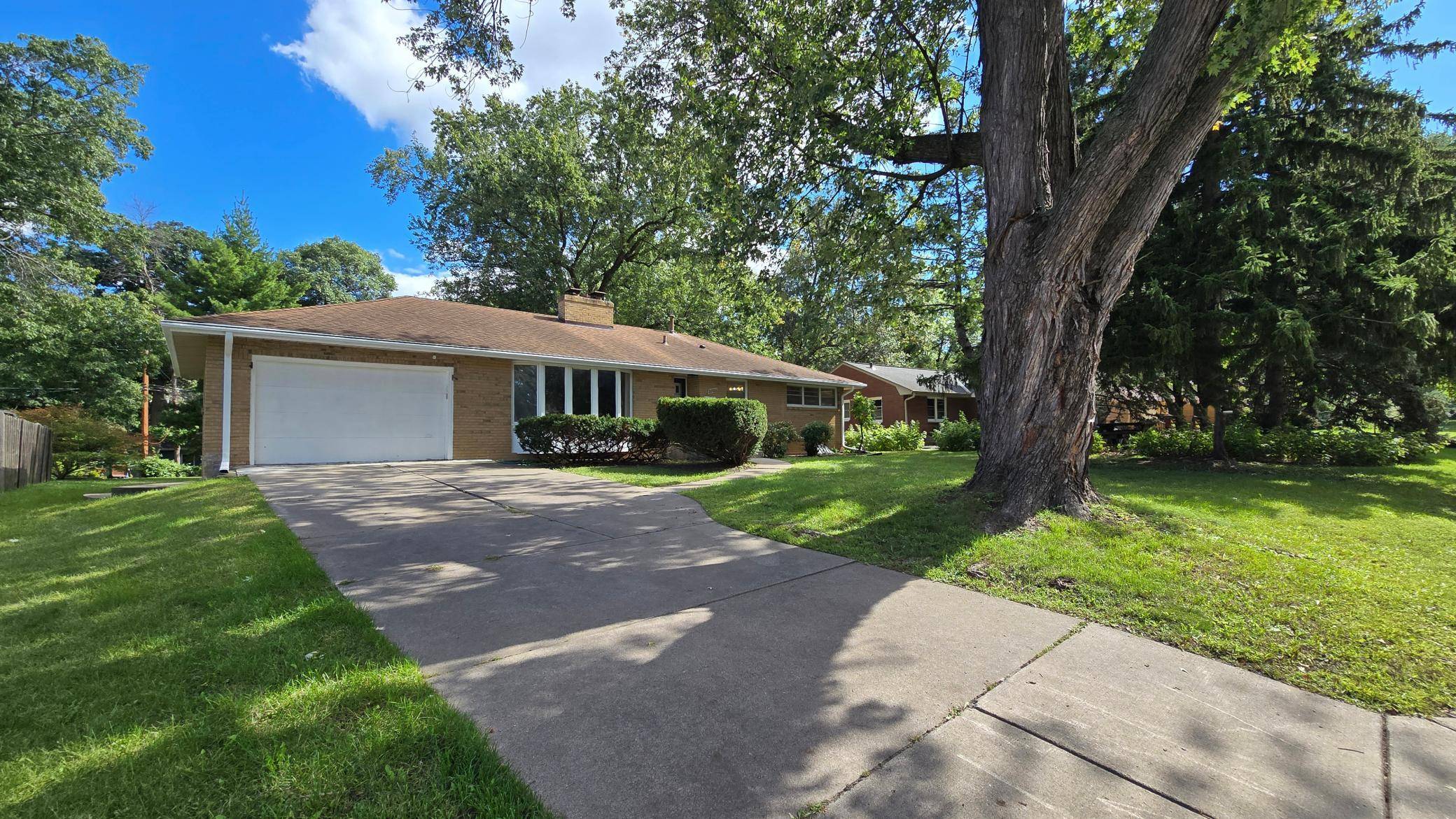 3926 Idaho AVE N, Crystal, MN 55427