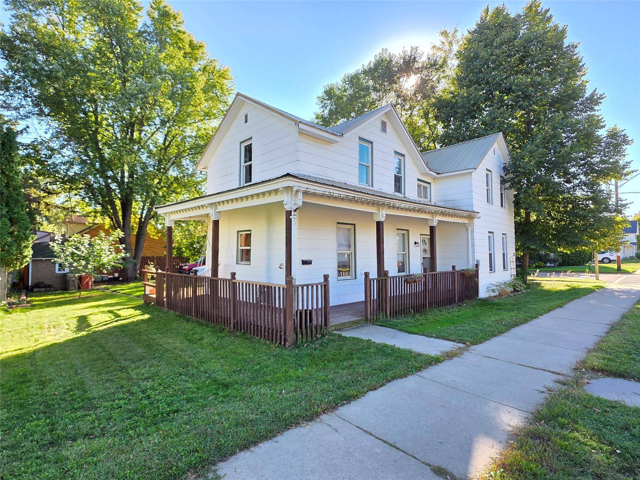 465 W Spruce ST, Chippewa Falls, WI 54729