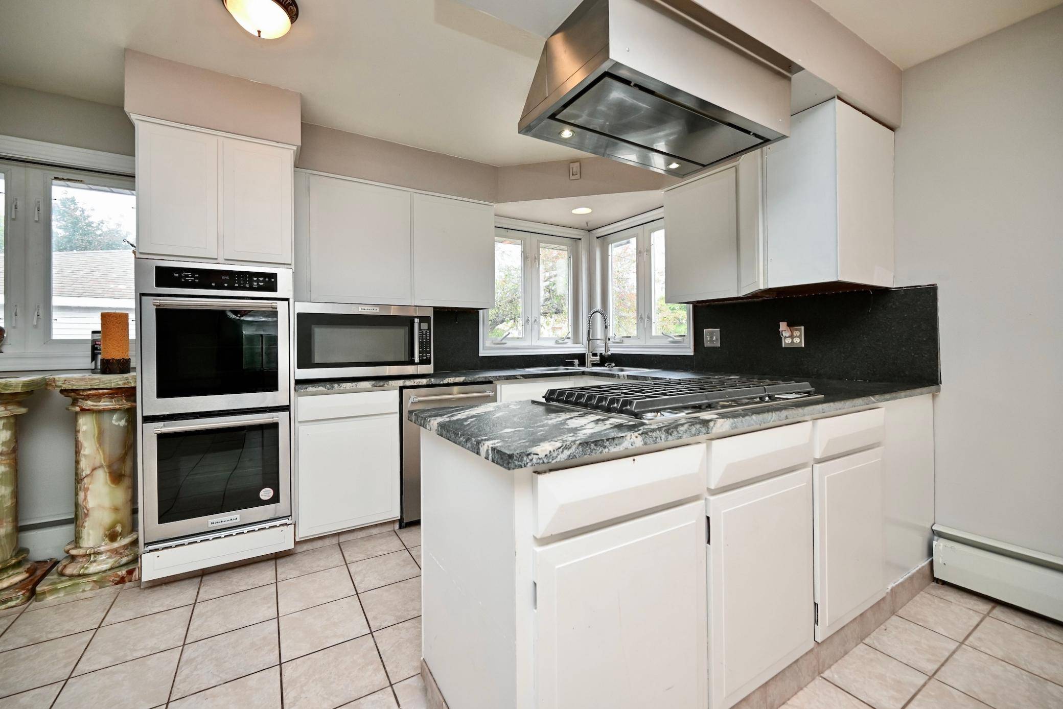 1215 W Mark ST, Winona, MN 55987