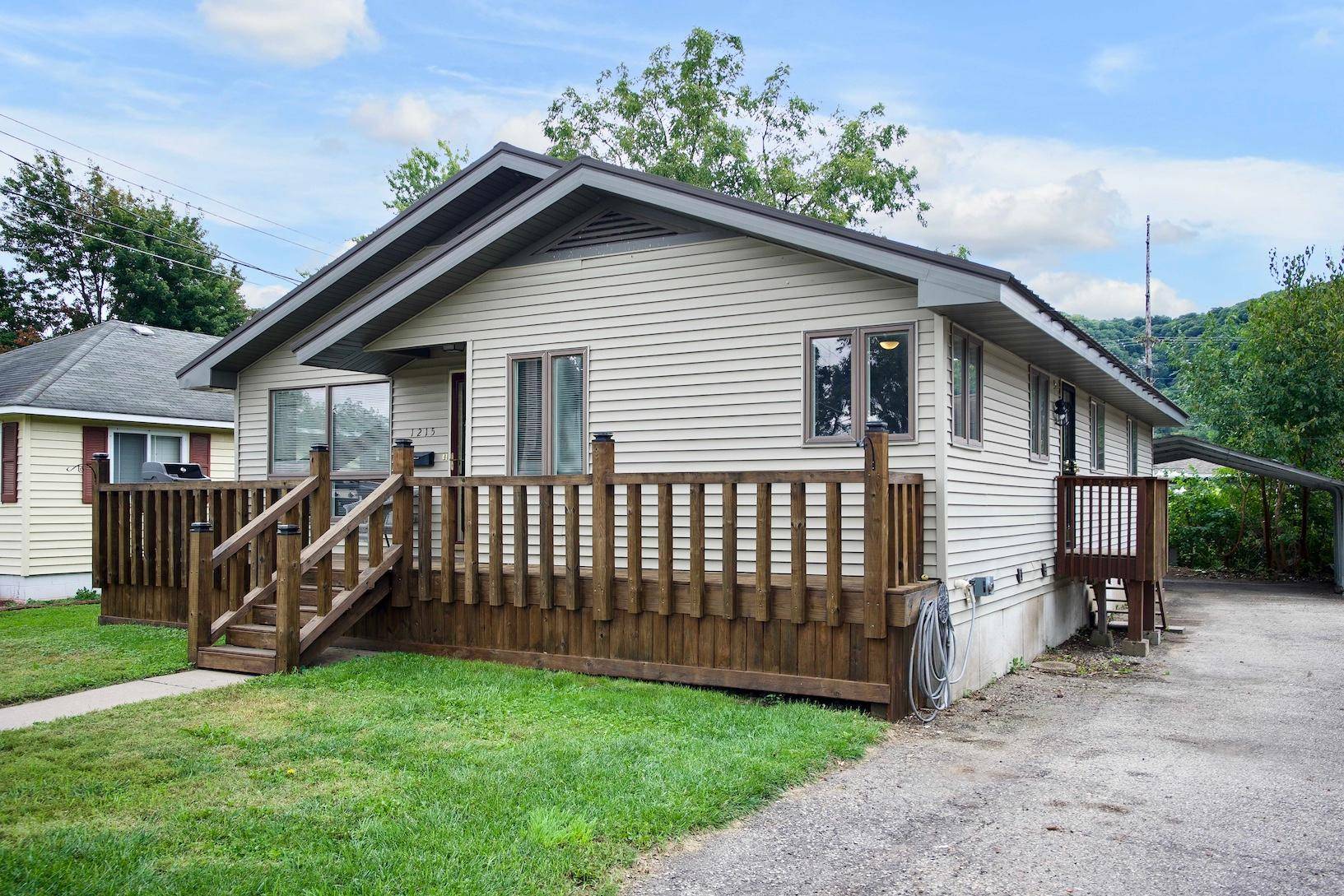 1215 W Mark ST, Winona, MN 55987