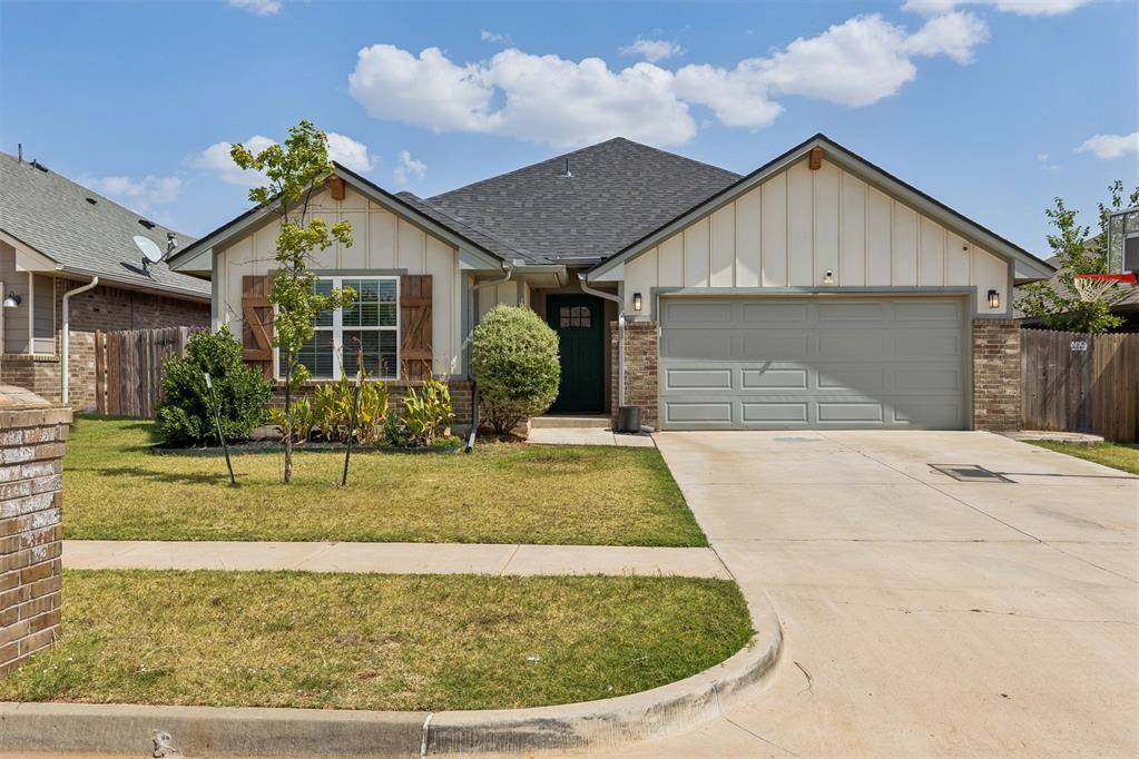 8704 Yassir BTM, Yukon, OK 73099