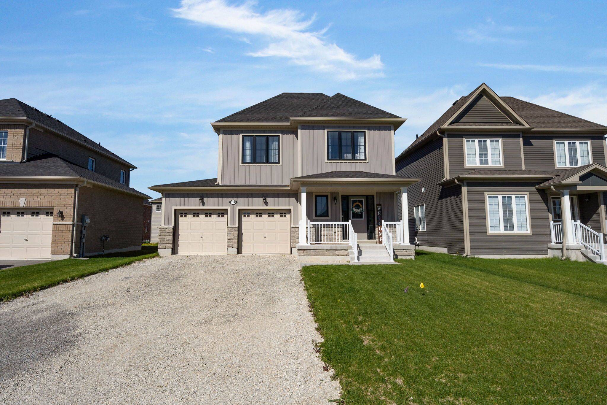 214 Cubitt ST, Clearview, ON L0M 1S0