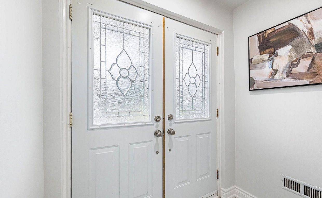 612 Appleby Line, Burlington, ON L7L 2Y3