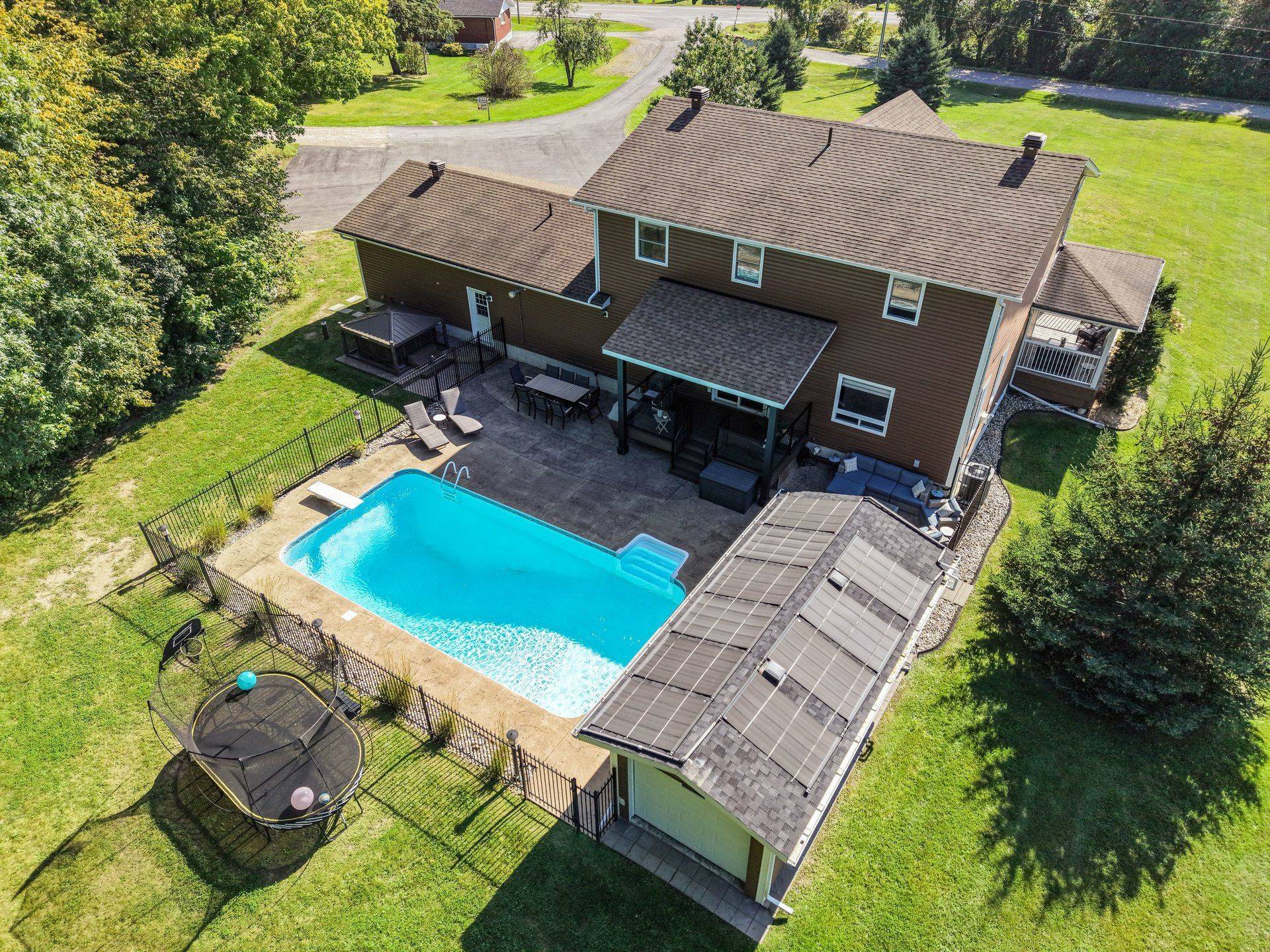 110 Sheil DR, Drummond/north Elmsley, ON K7H 0G7