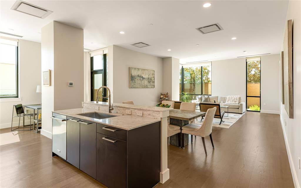 5656 N Central Expressway #103, Dallas, TX 75206