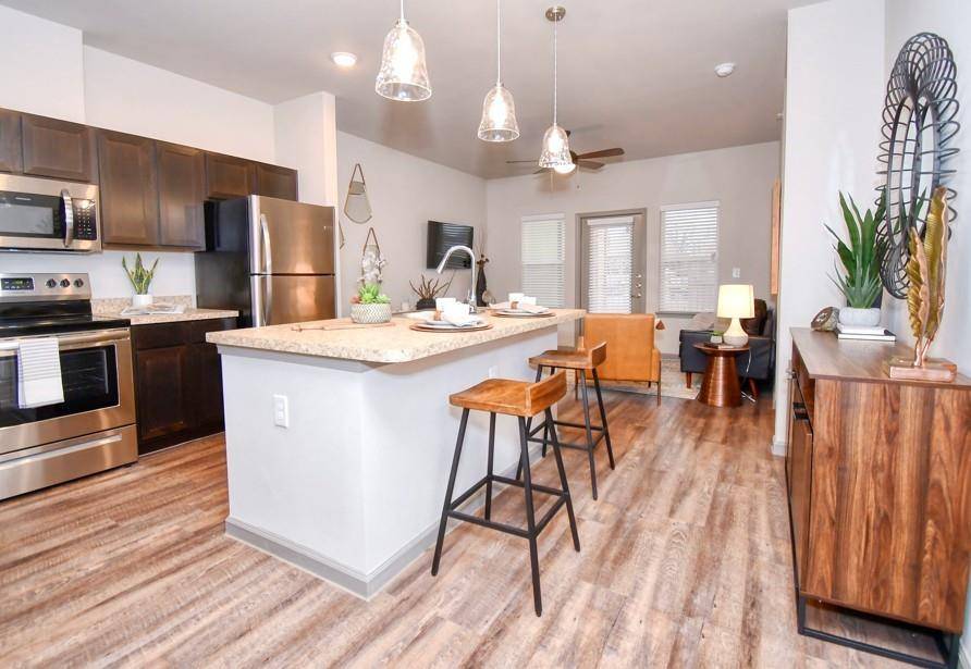 4800 W Illinois Avenue #3322, Dallas, TX 75211