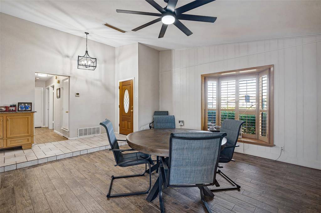 2202 Village Crest Drive, Garland, TX 75044