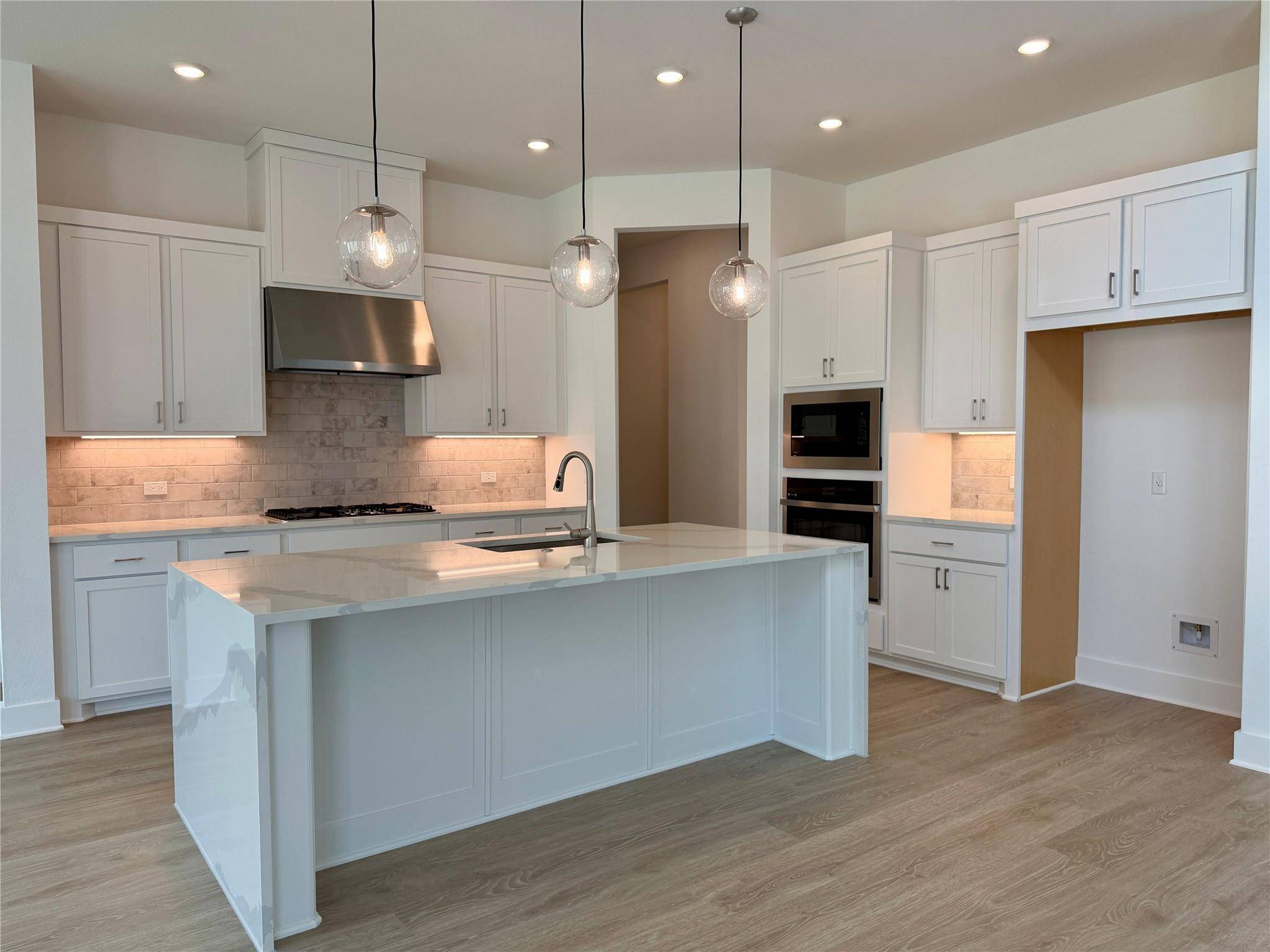 1524 Novara TRL, Leander, TX 78641