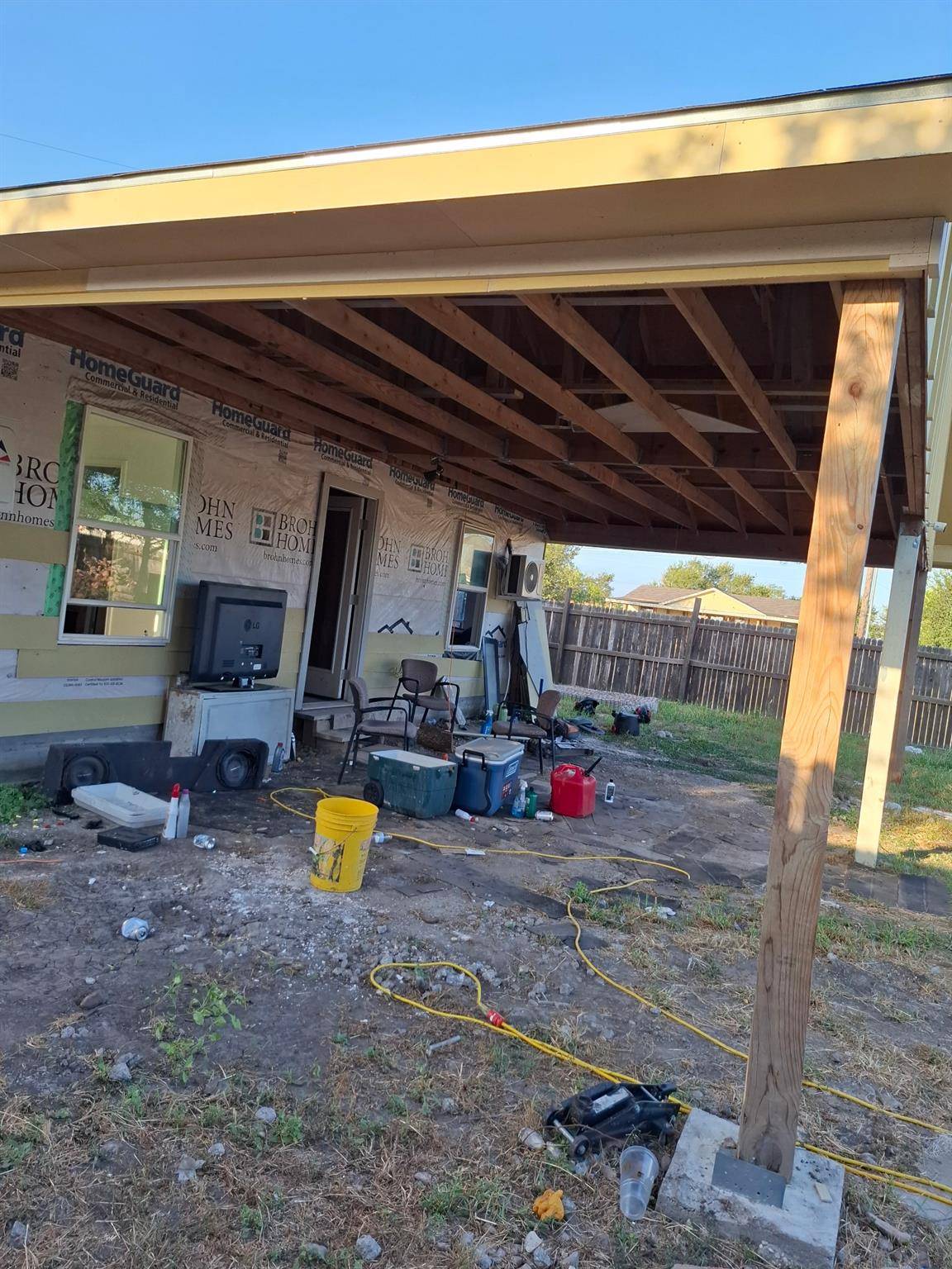 102 Sunflower RD, Dale, TX 78616
