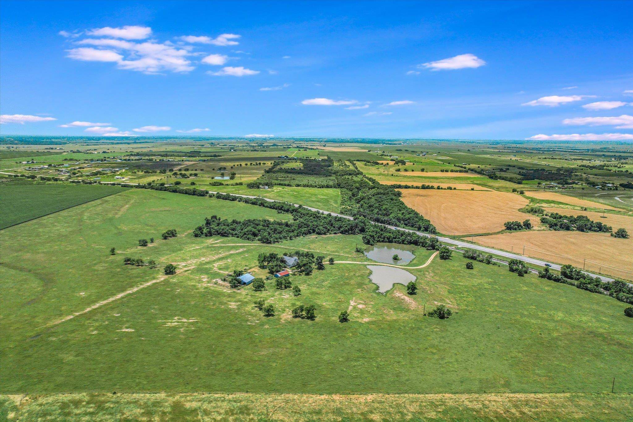 16421 Tx-95 HWY, Coupland, TX 78615