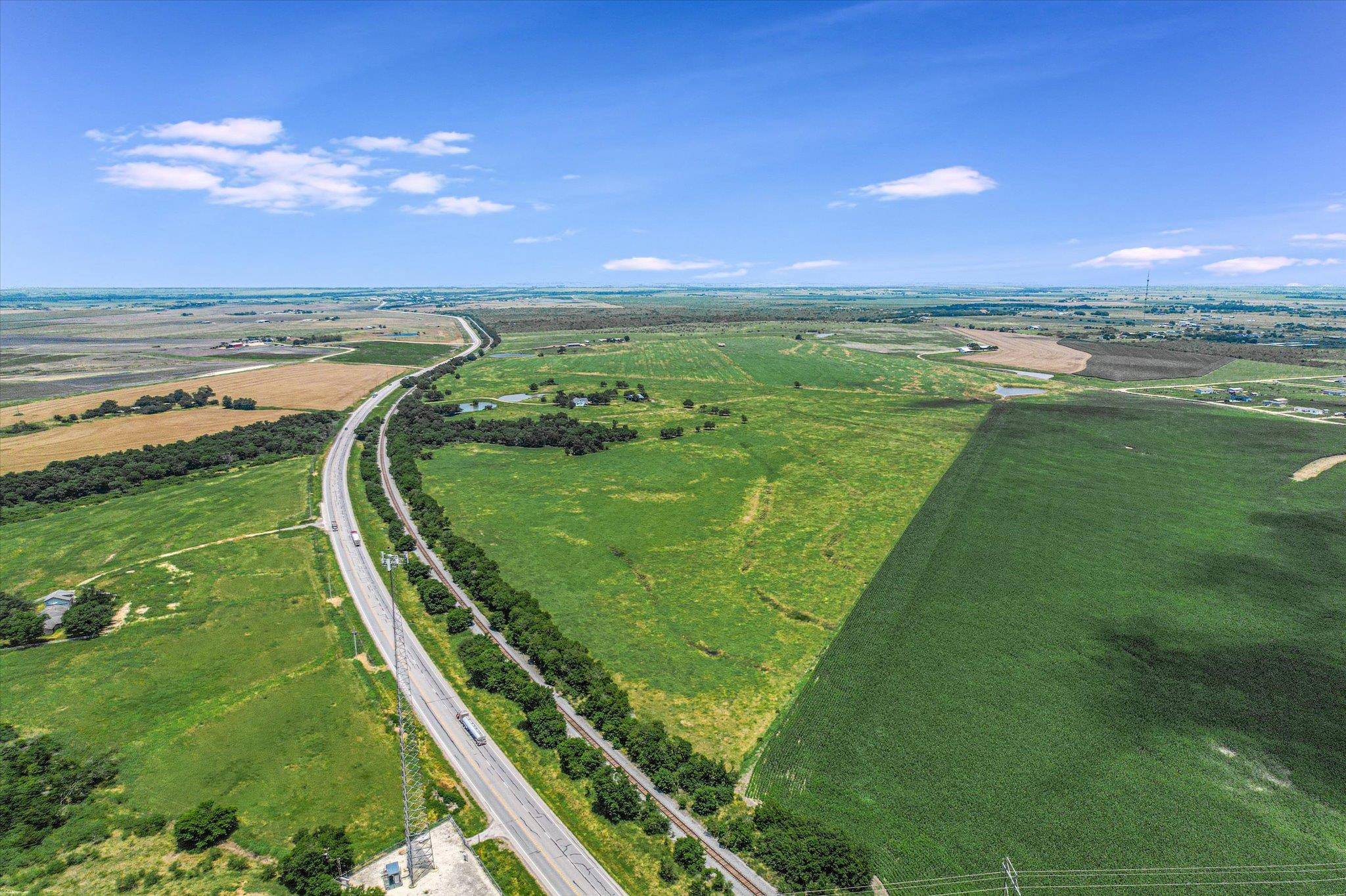 16421 Tx-95 HWY, Coupland, TX 78615