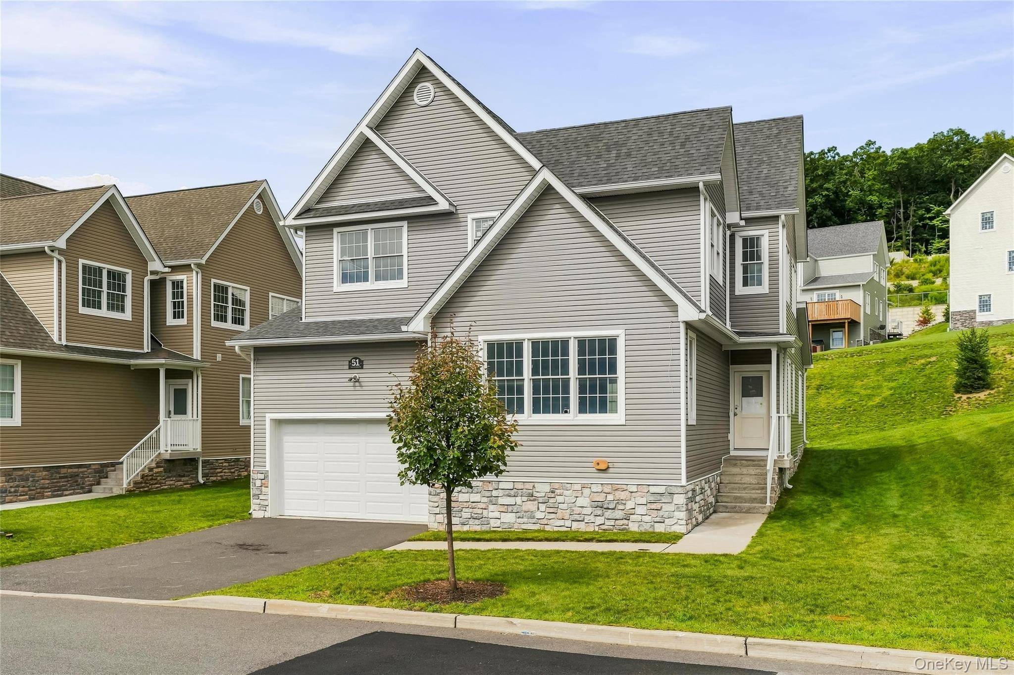 51 Van Arsdale RD, Monroe, NY 10950