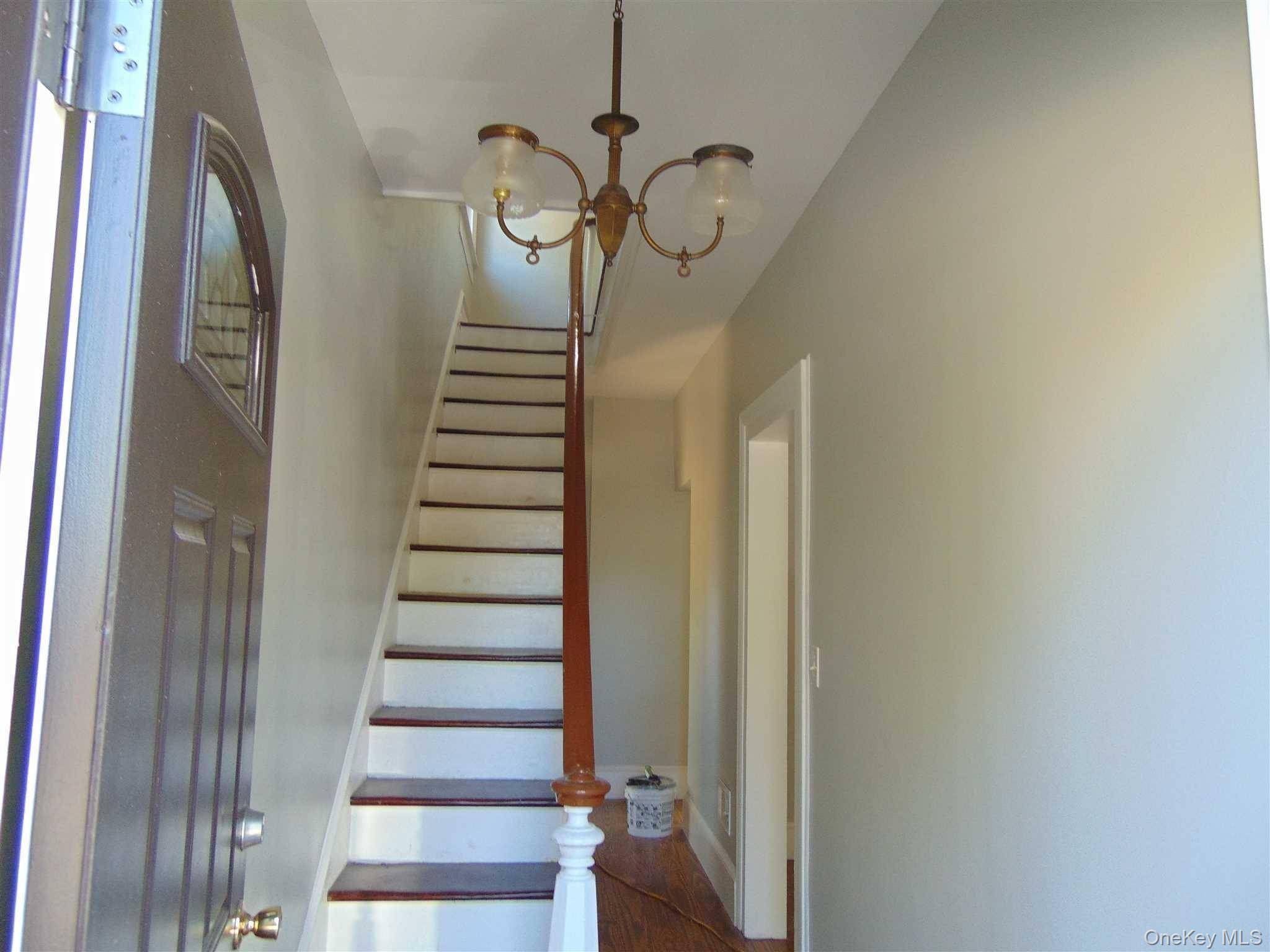 212 Union ST #1, Poughkeepsie, NY 12601