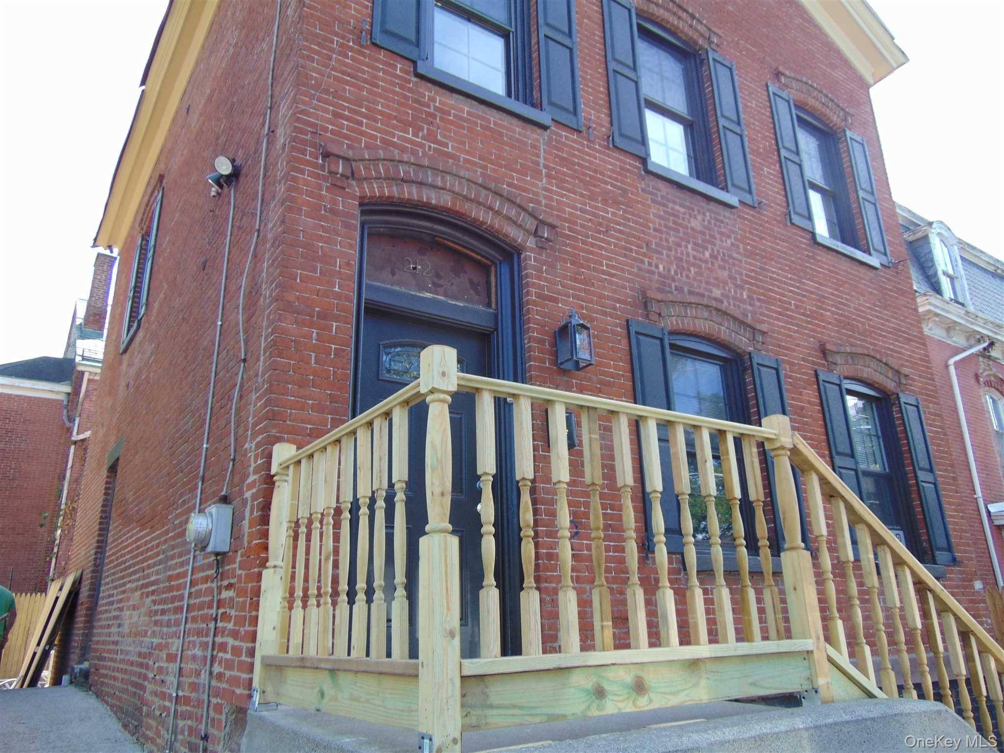 212 Union ST #1, Poughkeepsie, NY 12601
