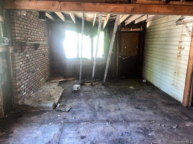 82 4th ST, Lake Ronkonkoma, NY 11779