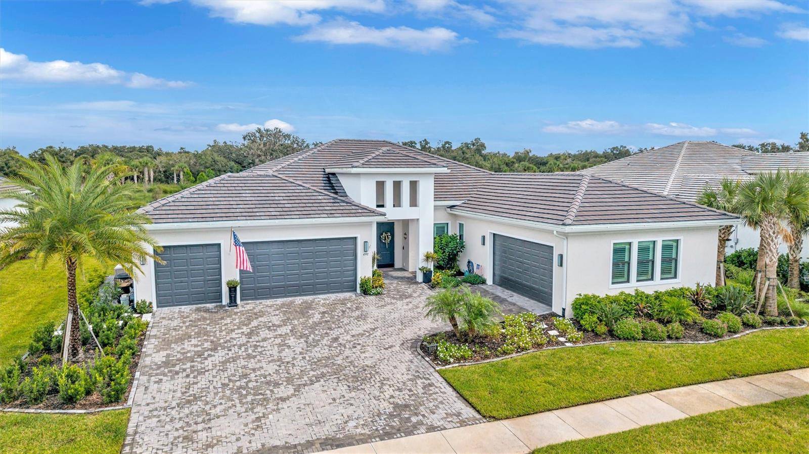4592 MONDRIAN CT, Sarasota, FL 34240