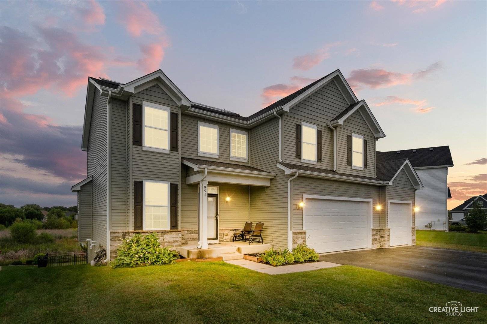 991 S Carly CIR, Yorkville, IL 60560