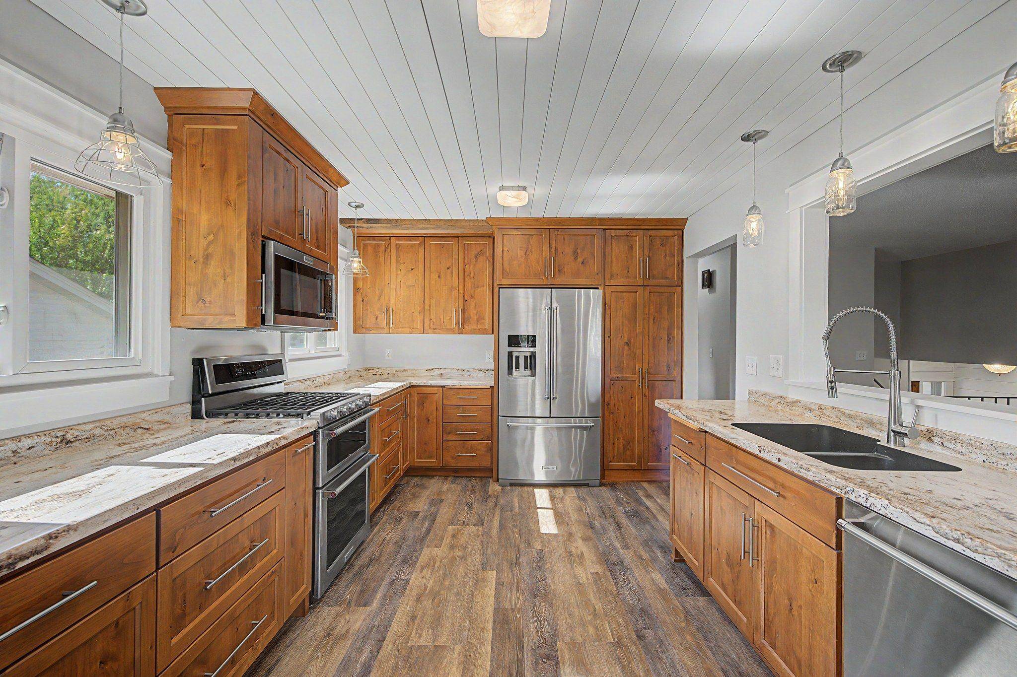 10496 Thrush ST NW, Coon Rapids, MN 55433