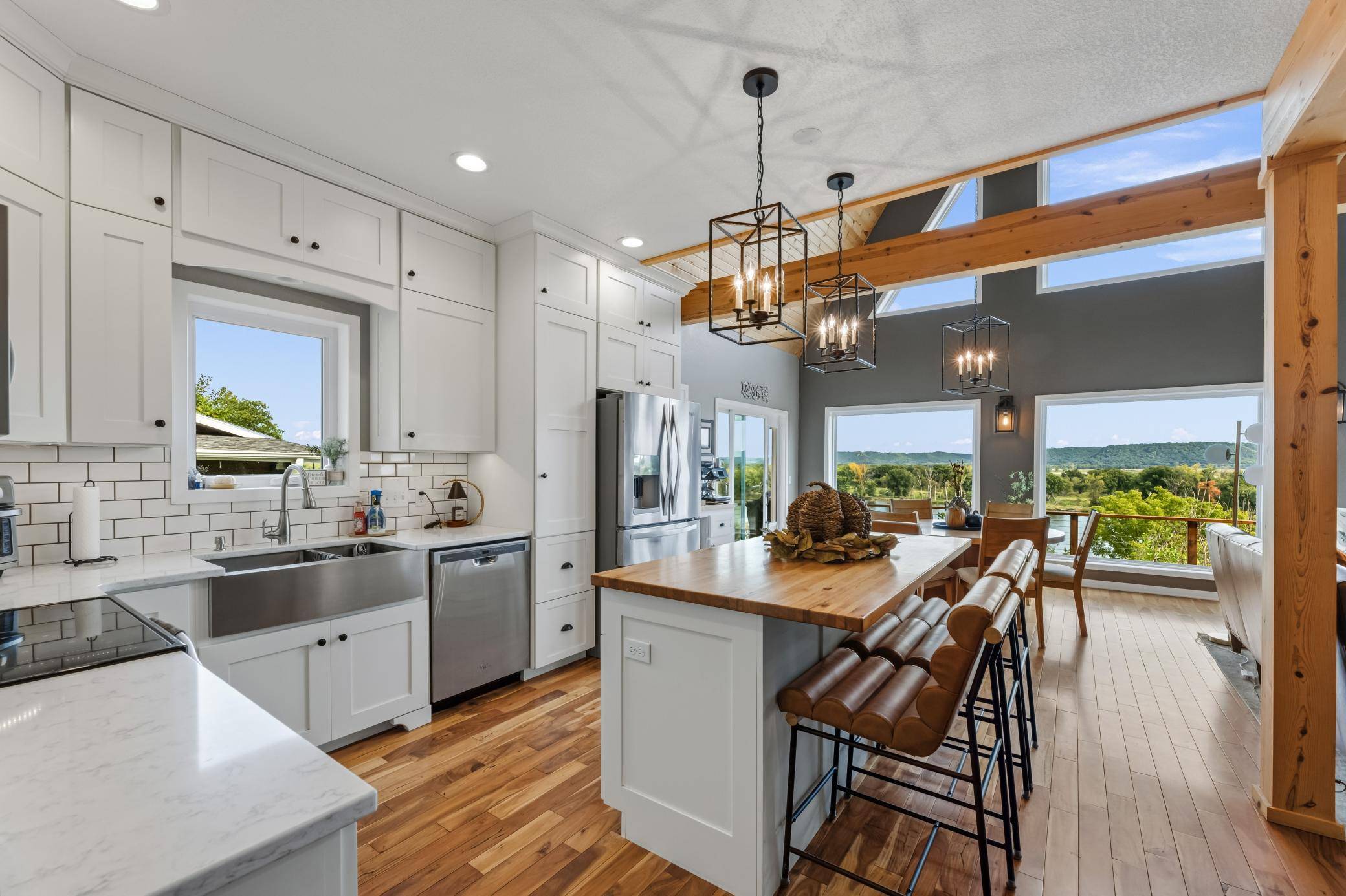 917 Mississippi LN, Brownsville, MN 55919