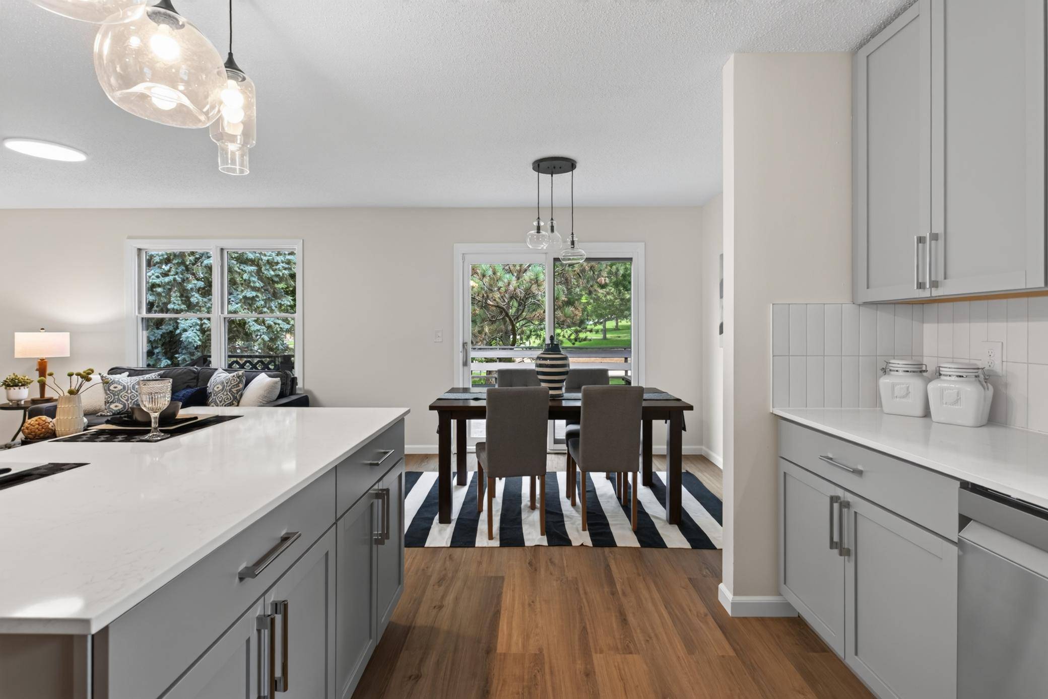 7748 Cayenne PLZ W, Woodbury, MN 55125