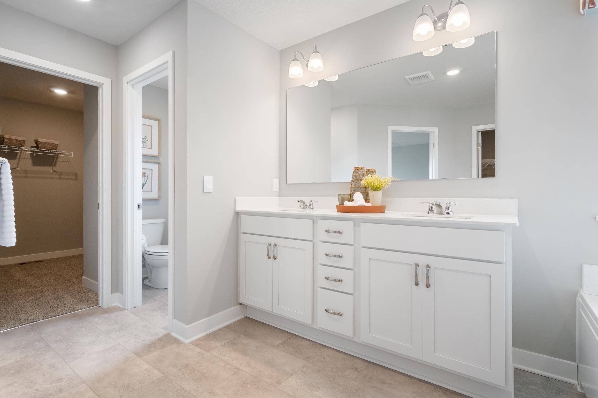 4756 Blake CT, Woodbury, MN 55129