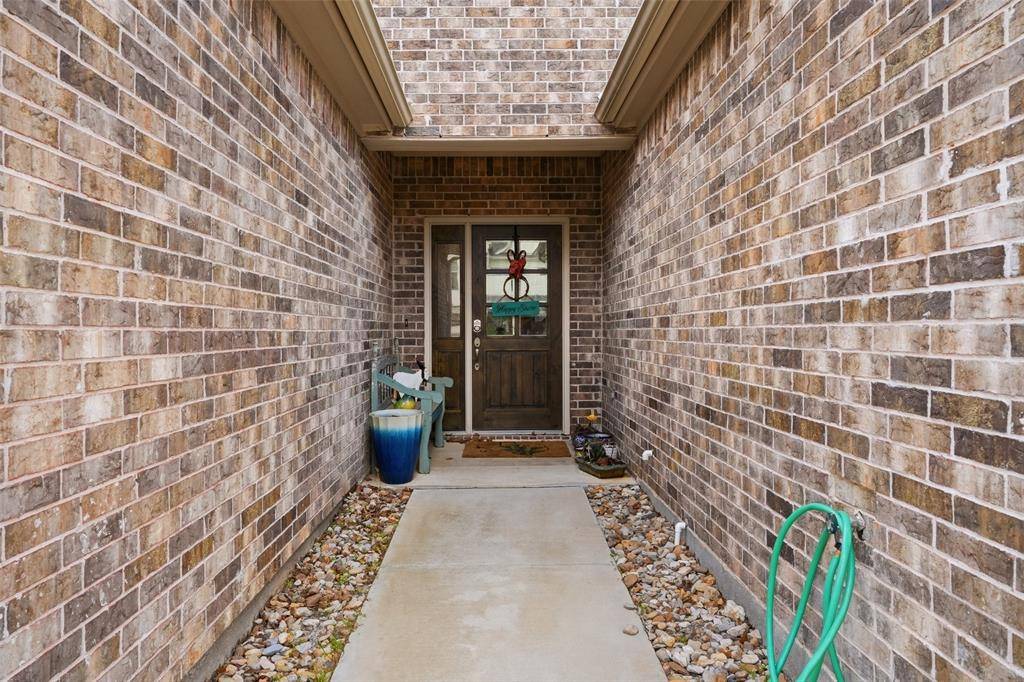 229 Honor Code Place, Granbury, TX 76049