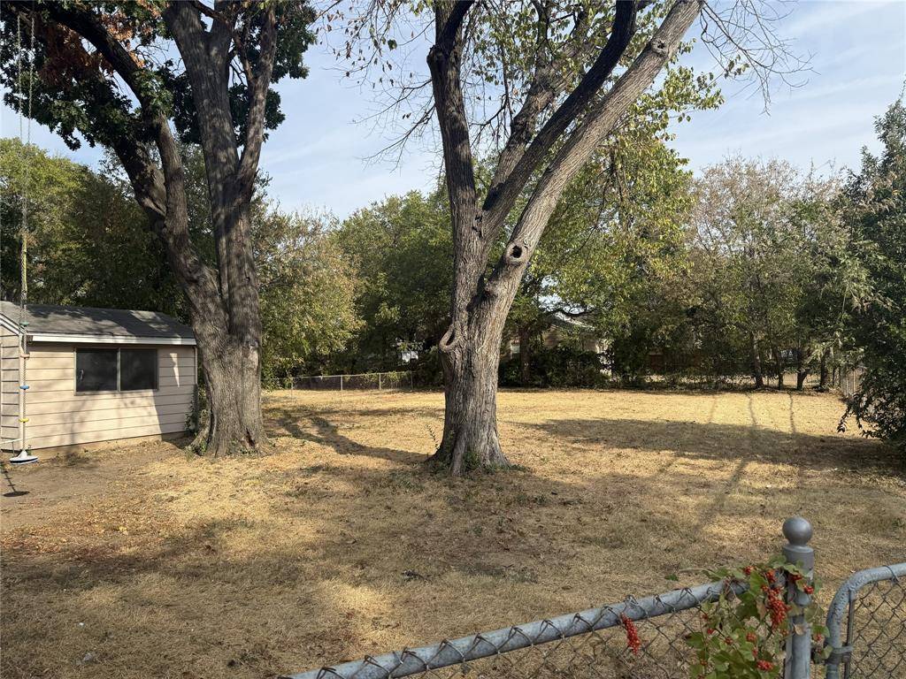 617 E Union Bower Road, Irving, TX 75061