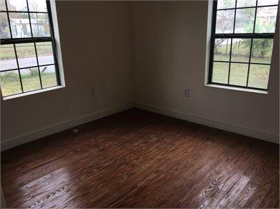 1100 Chihuahua ST, Lockhart, TX 78644