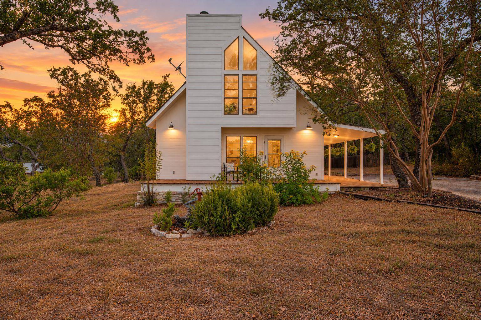 8902 Butler CIR, Austin, TX 78737