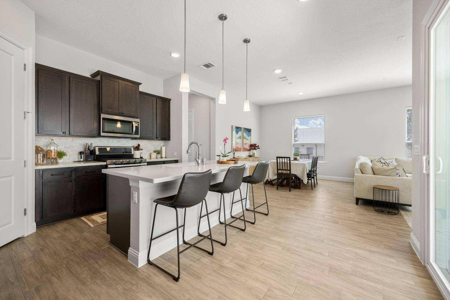 1168 Lucca DR, Dripping Springs, TX 78620