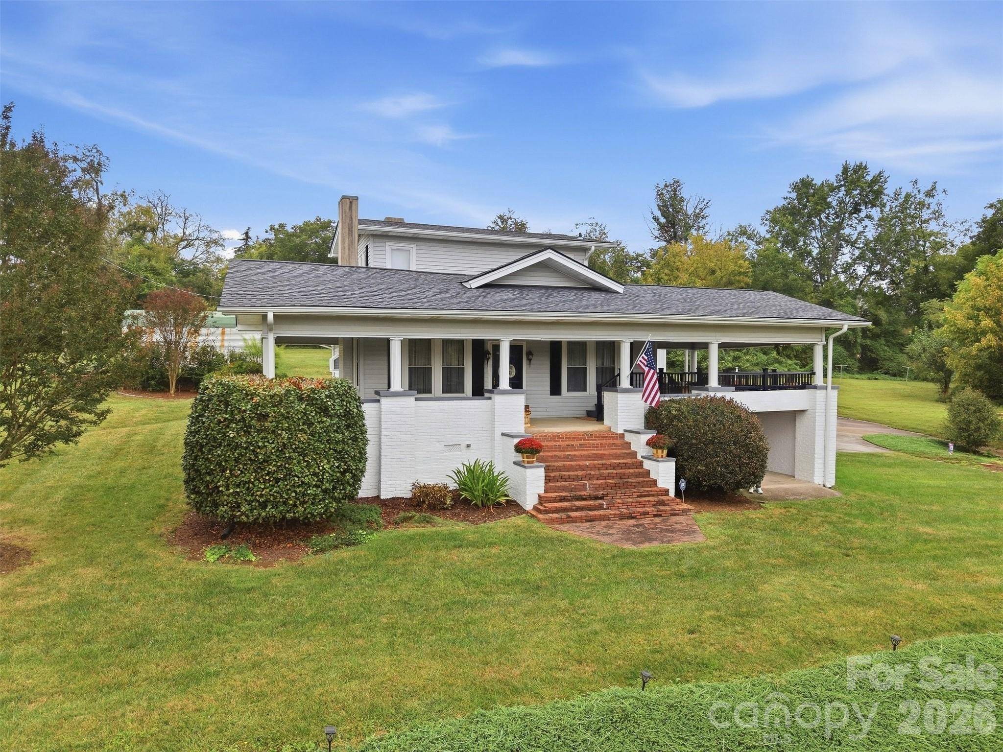 110 Burkemont AVE, Morganton, NC 28655