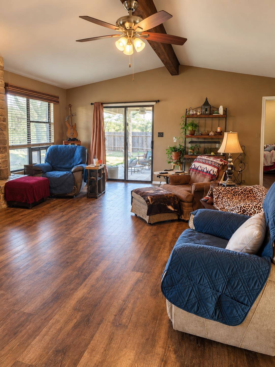 1823 Lacy DR, Marble Falls, TX 78654