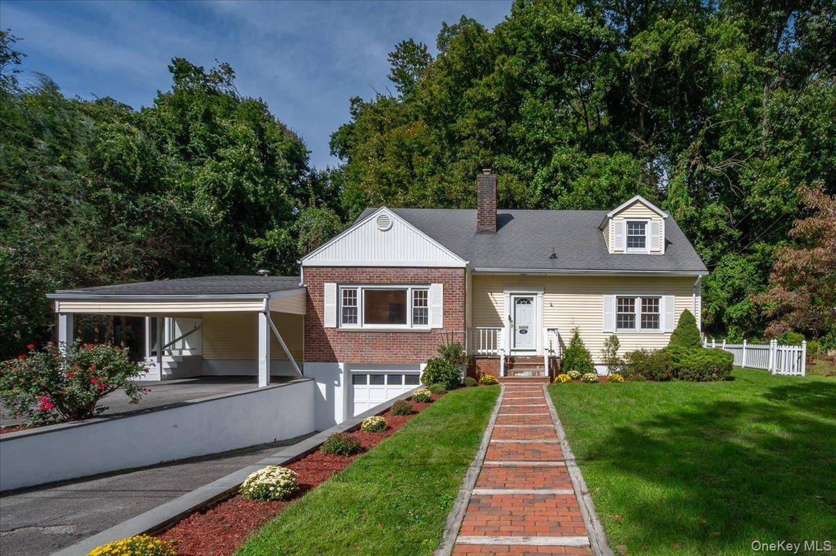 32 Dogwood DR, Scarsdale, NY 10583