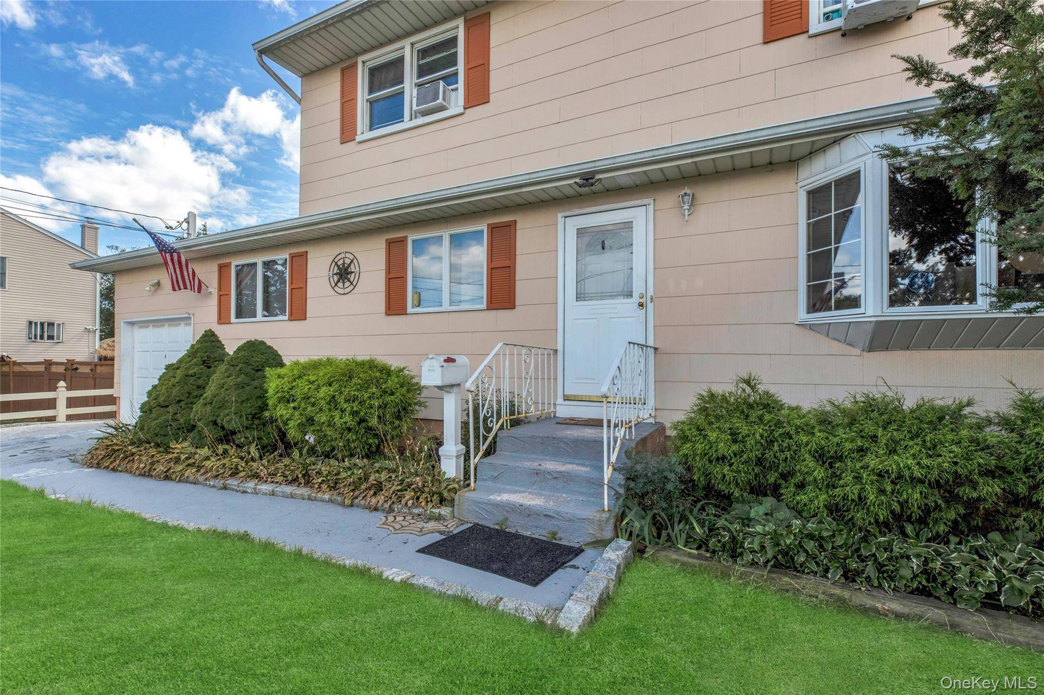 1208 America AVE, West Babylon, NY 11704