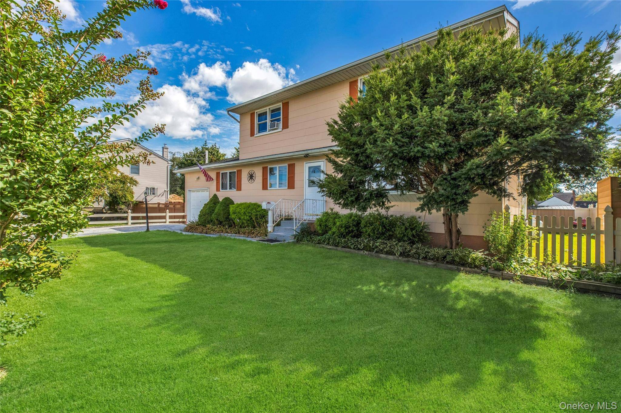 1208 America AVE, West Babylon, NY 11704