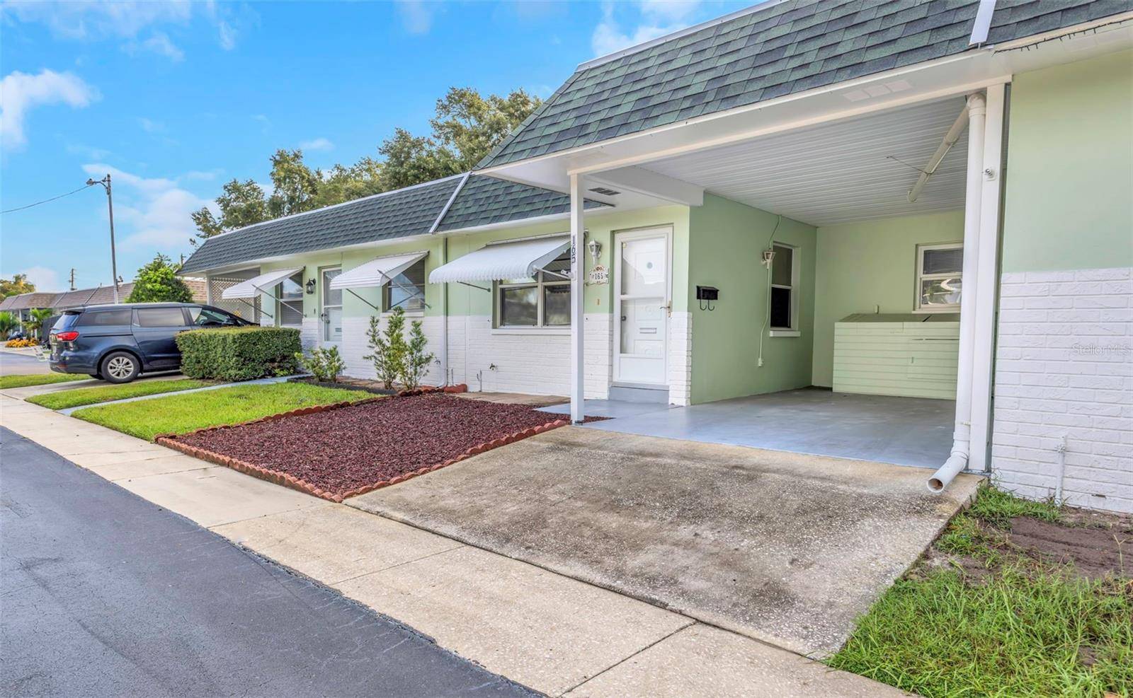 165 SKY LOCH DR E, Dunedin, FL 34698