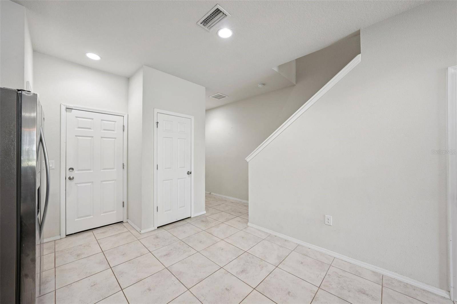 4935 WHITE SANDERLING CT, Tampa, FL 33619