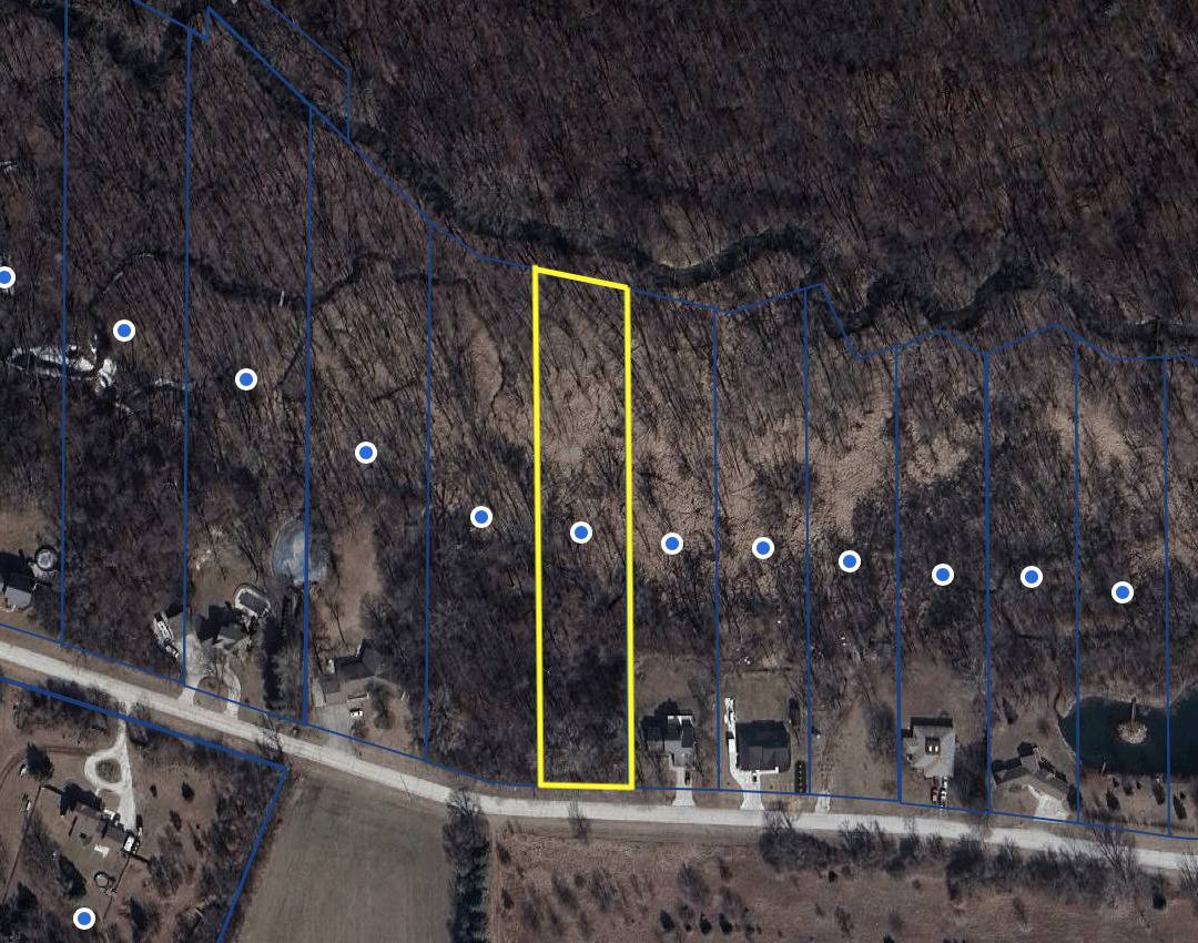 22 Birchwood LN, St. Anne, IL 60964