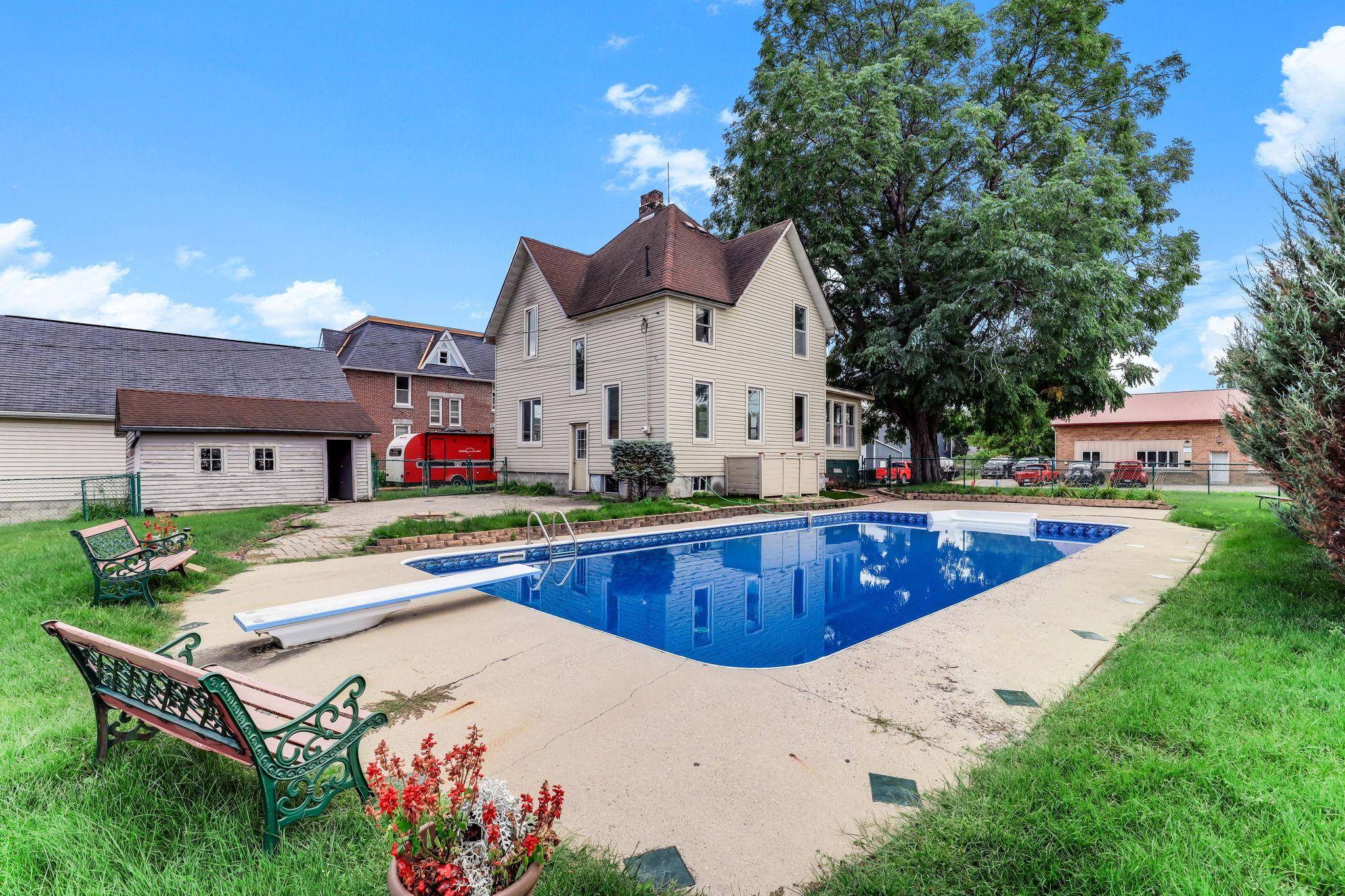 120 Railroad ST E, Norwood Young America, MN 55368