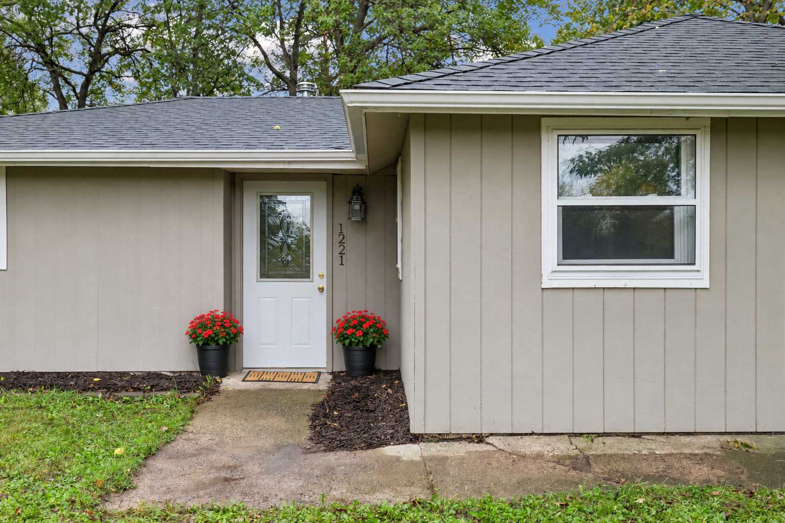 1221 Jefferson RD, Northfield, MN 55057