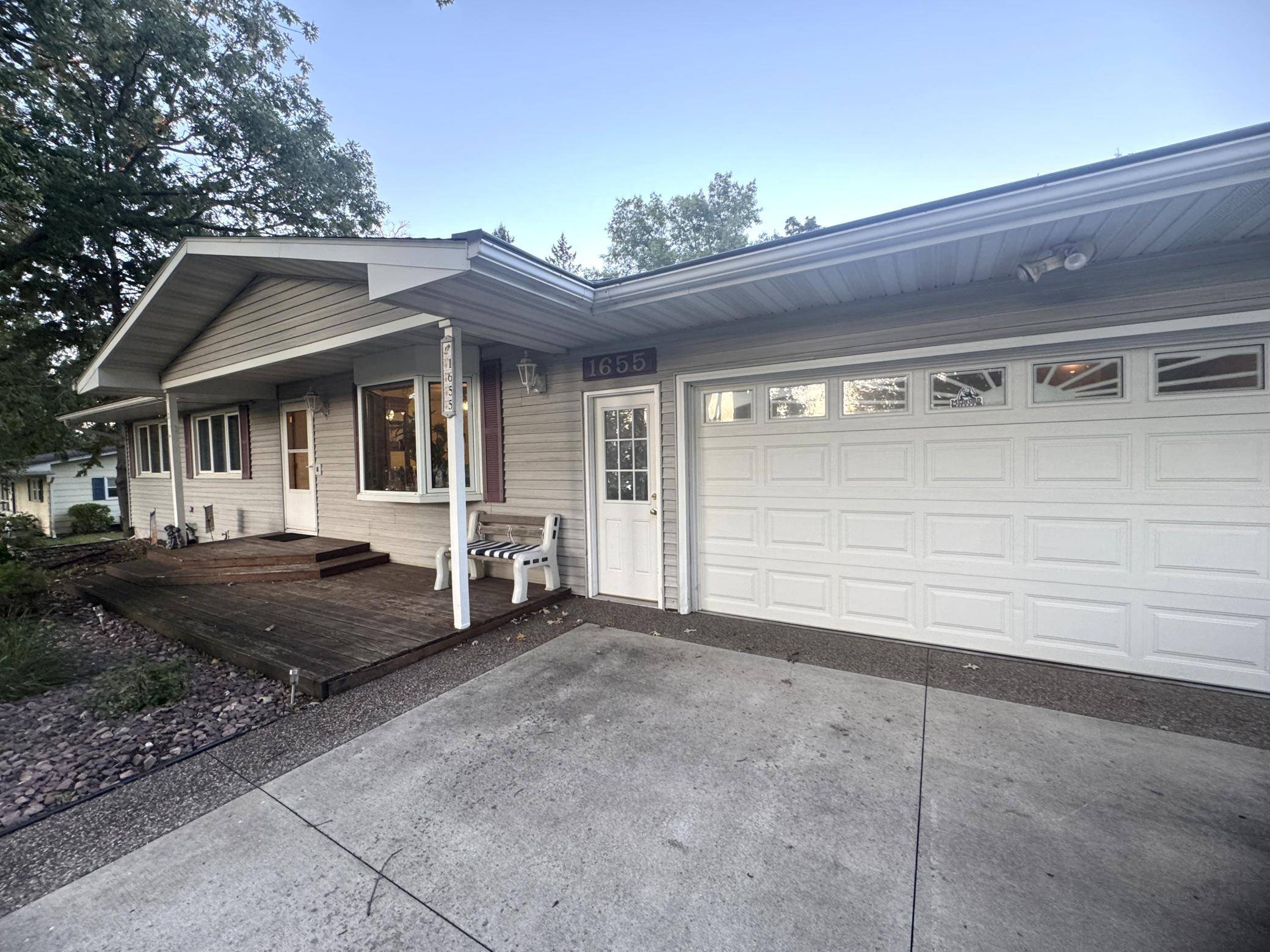 1655 Woodcrest AVE, Owatonna, MN 55060